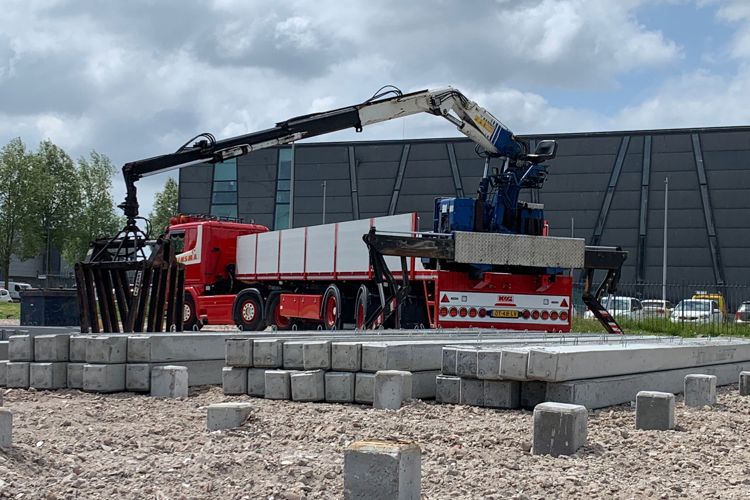 Betonnen heipalen - Dam Beton