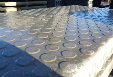 Betonplaten met profiel