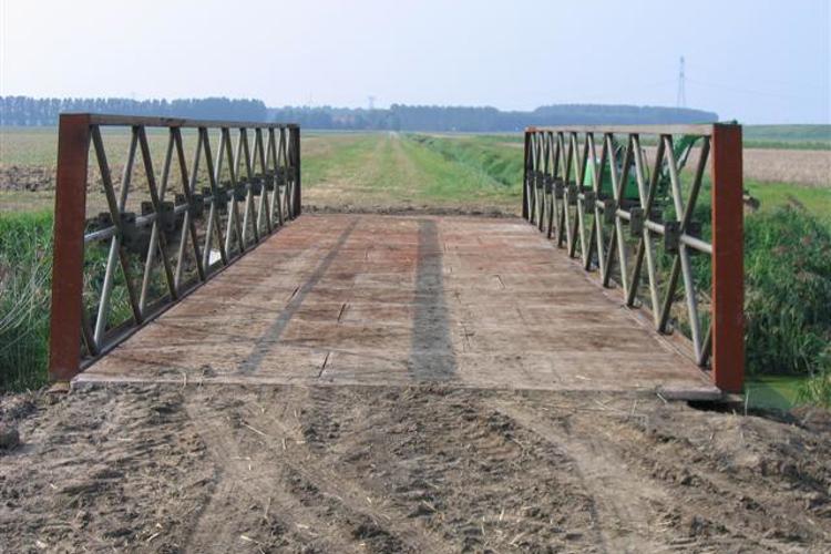 bruggen - dam beton