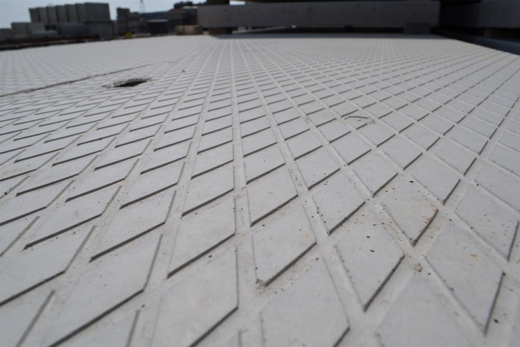 Industrieplaat ruitmotief - Dam Beton
